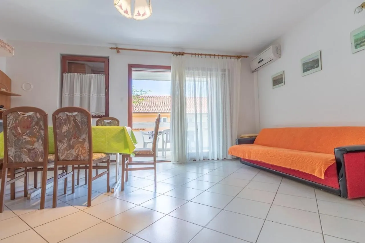 Apartments Antica With A Balcony Baška Croaţia