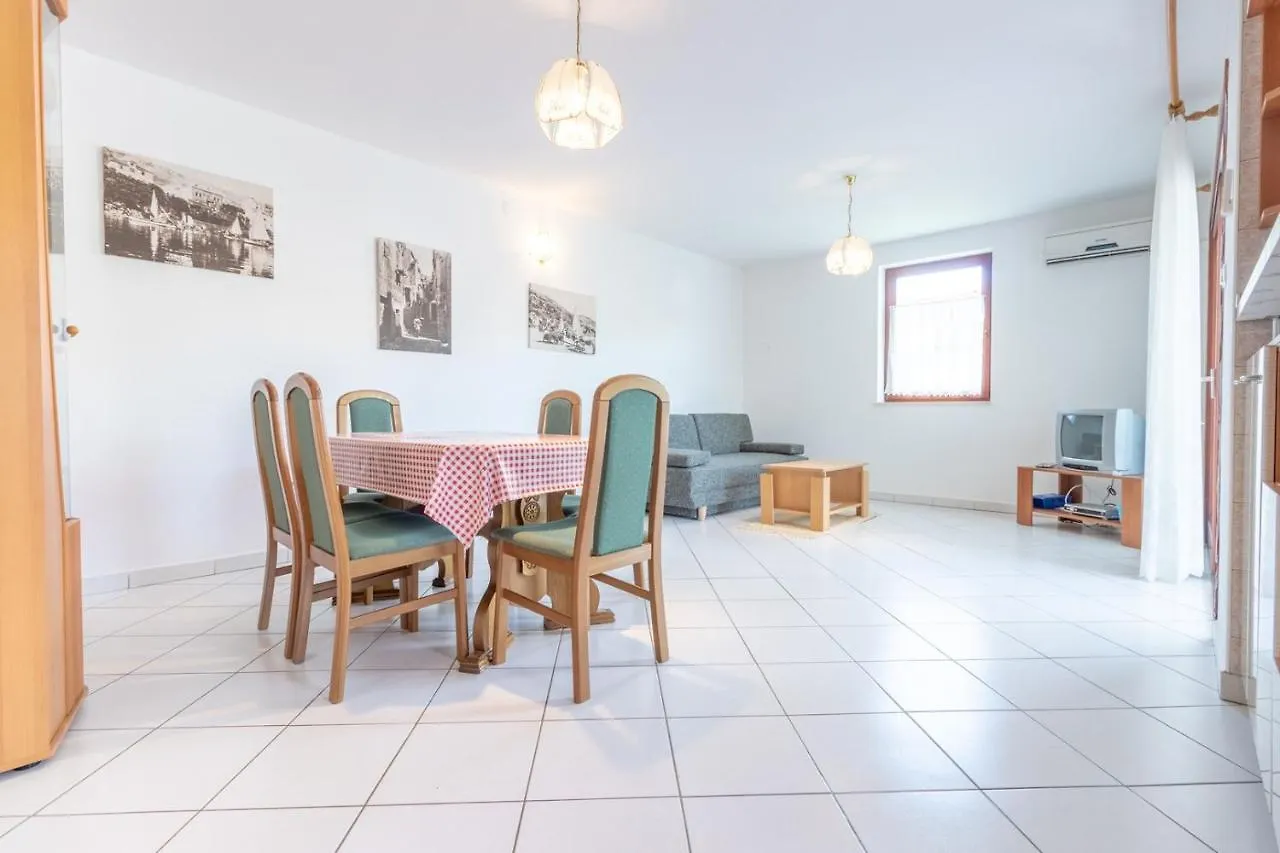 Apartments Antica With A Balcony Baska  Guest house Baska (Krk)